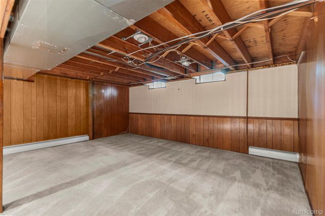 21257 Woodfarm Drive, Farmington Hills, MI 48167