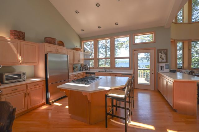 349 Shore Drive No., Bridgewater, NH 03222