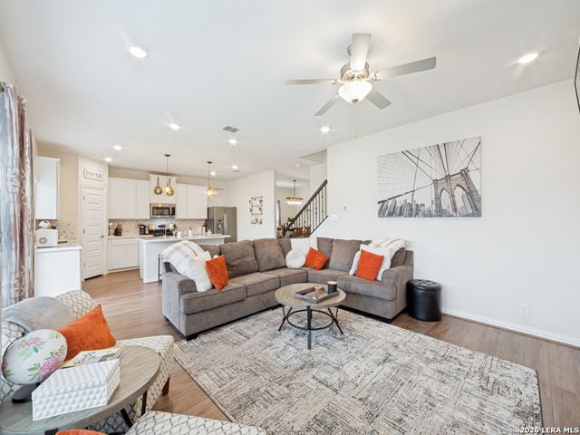 1744 Kneupper Farm, New Braunfels, TX 78132