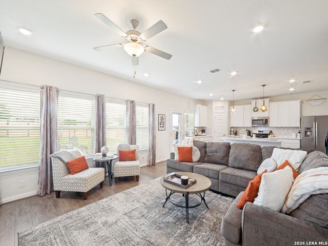 1744 Kneupper Farm, New Braunfels, TX 78132