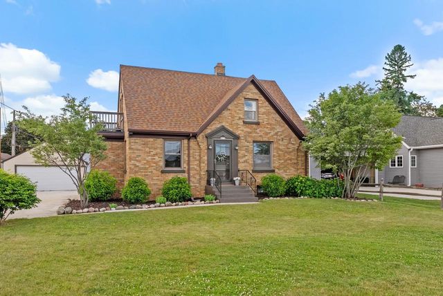 4218 S 12th STREET, Sheboygan, WI 53081