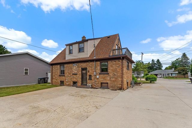 4218 S 12th STREET, Sheboygan, WI 53081