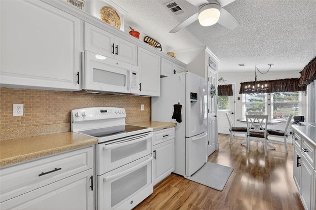 469 SANTA FE ROAD, Tavares, FL 32778