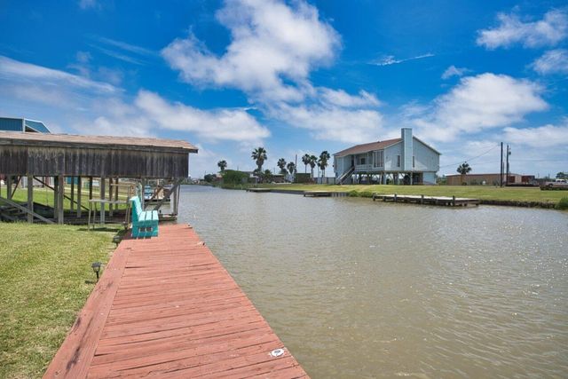 1249 County Road 202, Sargent, TX 77414