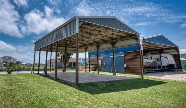 1249 County Road 202, Sargent, TX 77414