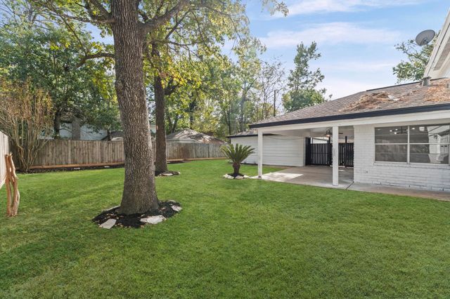 1123 Suwanee Lane, Houston, TX 77090