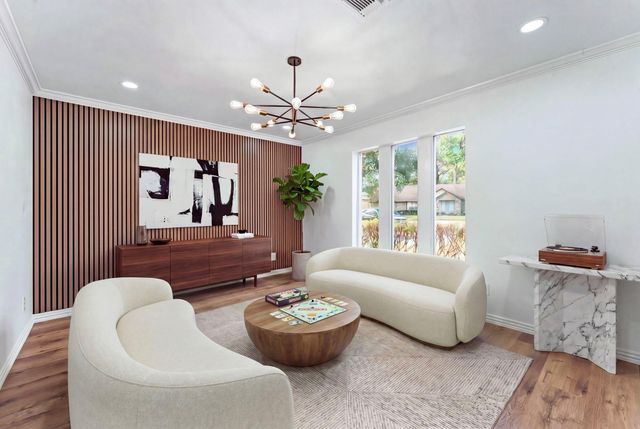 1123 Suwanee Lane, Houston, TX 77090