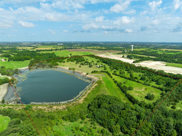 318 Cold Springs Road, Van Alstyne, TX 75495