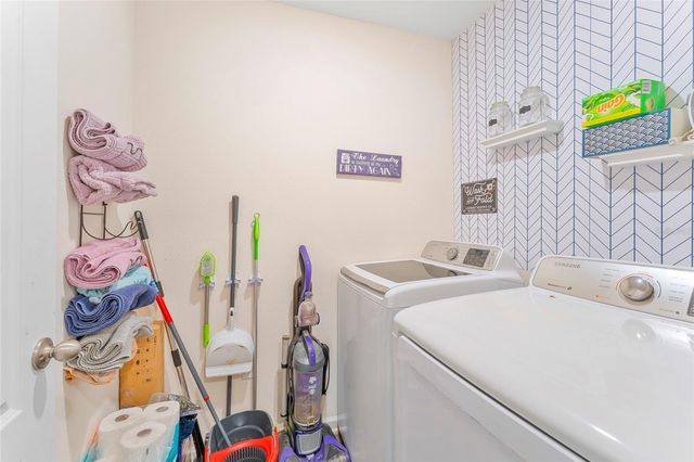 118 KARAS TRAIL, Palm Coast, FL 32164