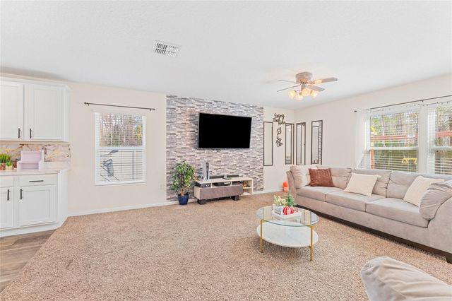 118 KARAS TRAIL, Palm Coast, FL 32164