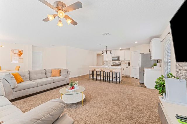 118 KARAS TRAIL, Palm Coast, FL 32164