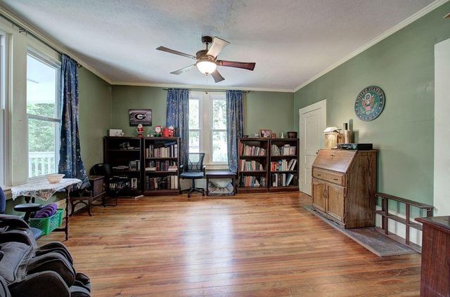 36 Shaw Street, Kingston, GA 30145