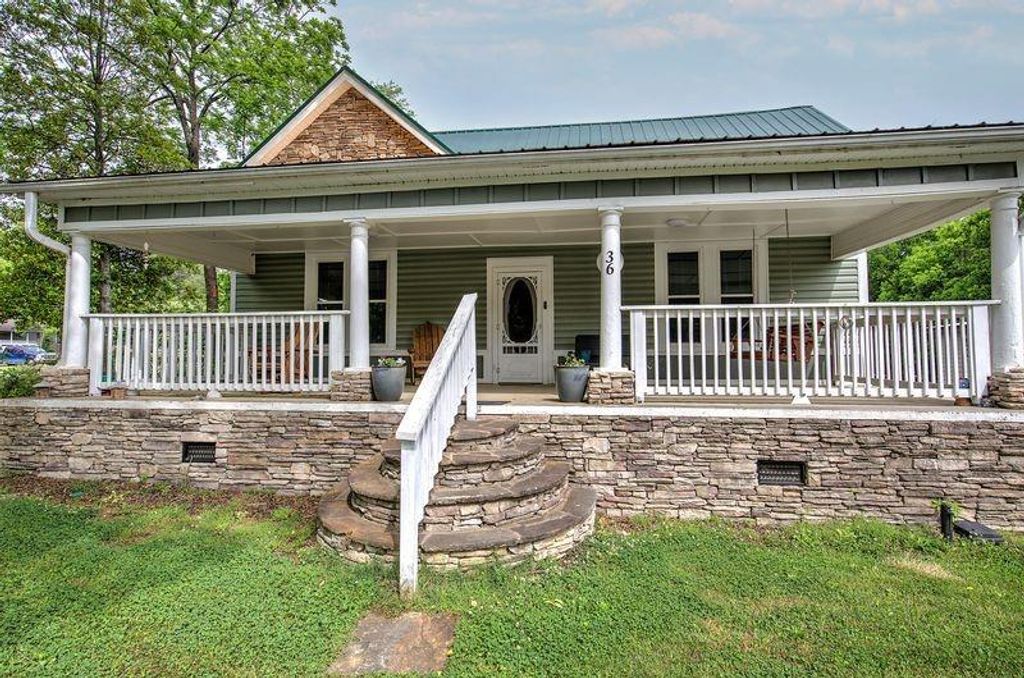 36 Shaw Street, Kingston, GA 30145