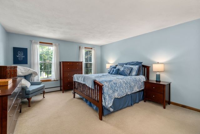 61 Regina S Dr, Tewksbury, MA 01876
