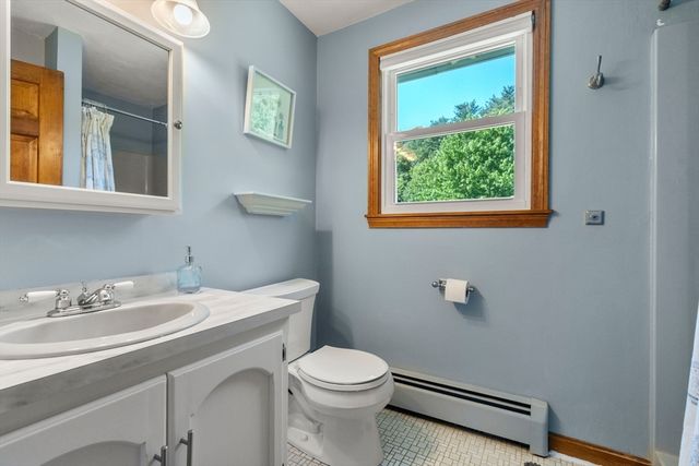 61 Regina S Dr, Tewksbury, MA 01876