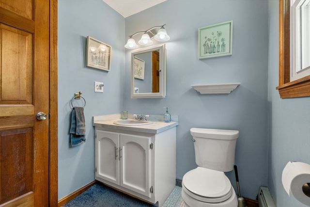 61 Regina S Dr, Tewksbury, MA 01876