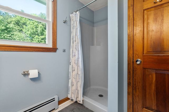 61 Regina S Dr, Tewksbury, MA 01876