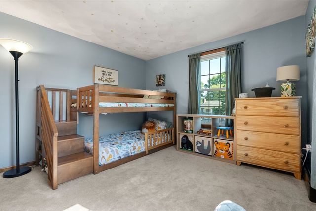 61 Regina S Dr, Tewksbury, MA 01876