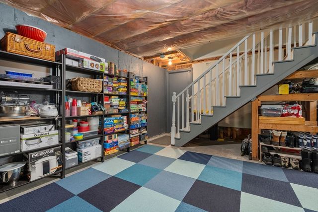 61 Regina S Dr, Tewksbury, MA 01876