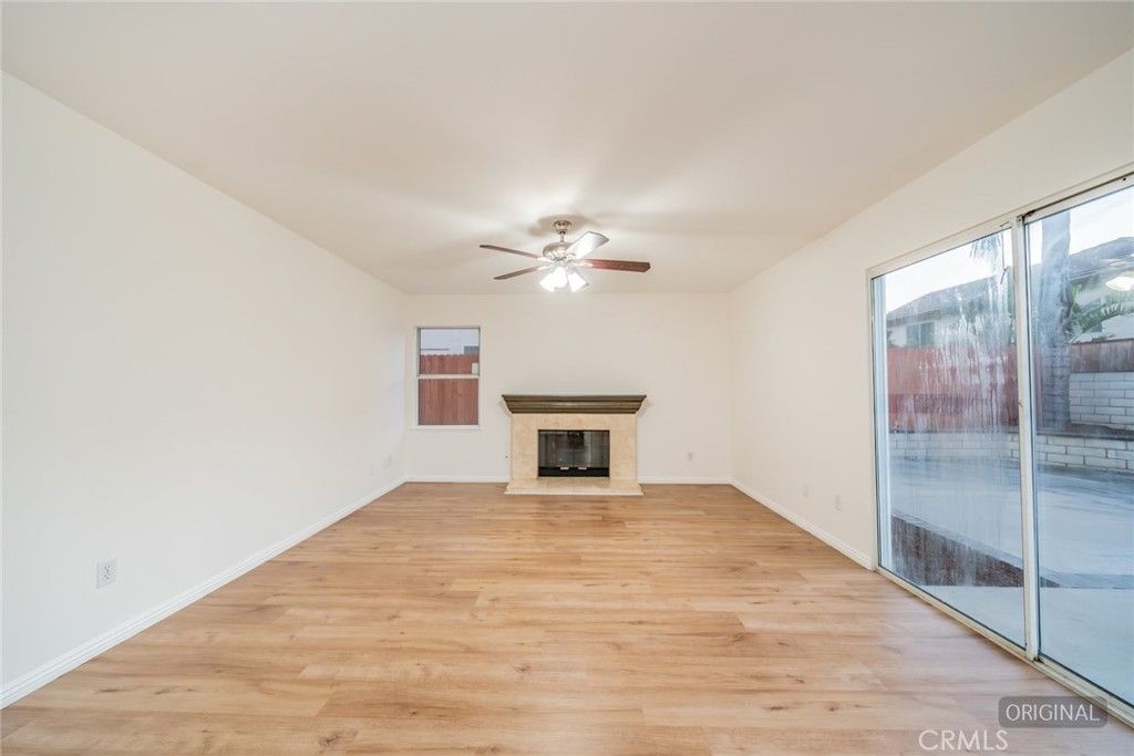 Image 10 of property listing at 350 Avenue 9, Lake Elsinore, CA 92530