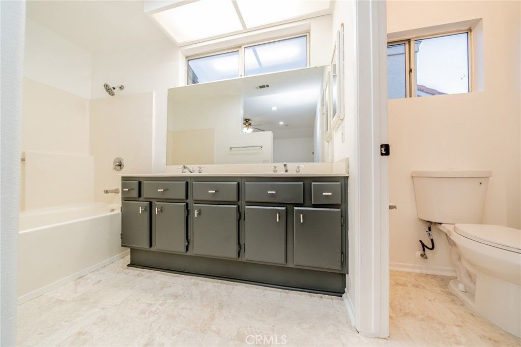 Image 22 of property listing at 350 Avenue 9, Lake Elsinore, CA 92530