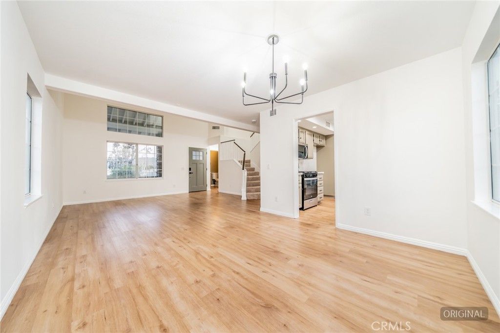 Image 5 of property listing at 350 Avenue 9, Lake Elsinore, CA 92530