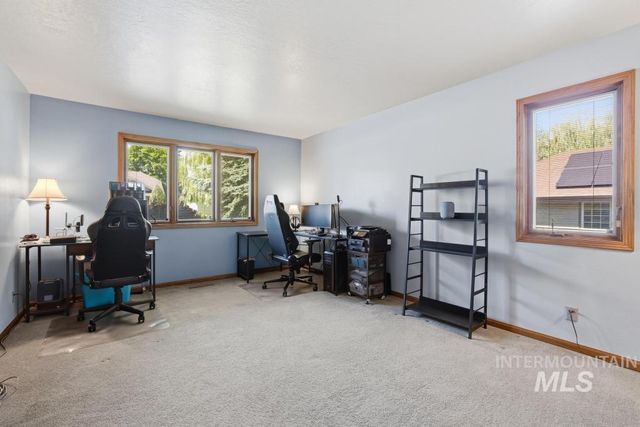 556 Ballingrude Dr, Twin Falls, ID 83301