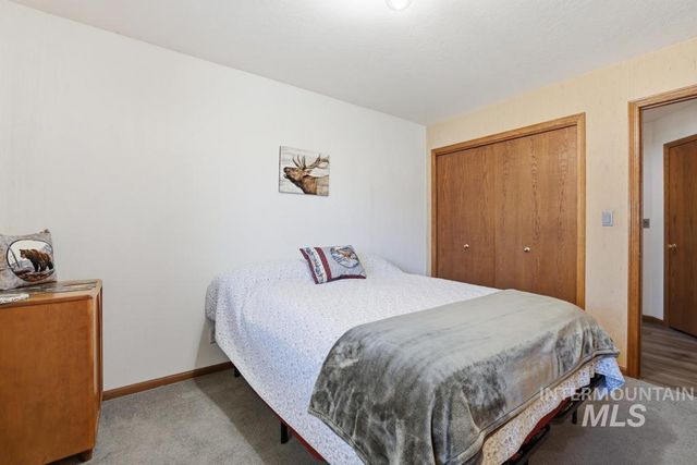 556 Ballingrude Dr, Twin Falls, ID 83301