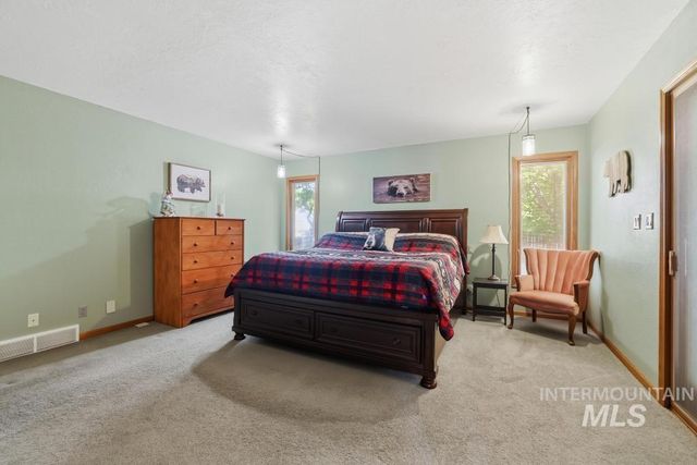 556 Ballingrude Dr, Twin Falls, ID 83301