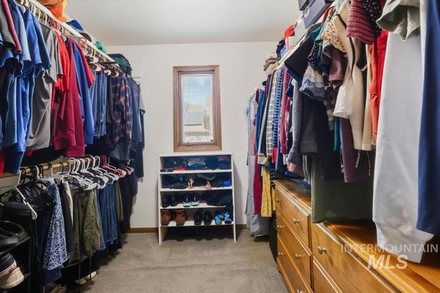 556 Ballingrude Dr, Twin Falls, ID 83301
