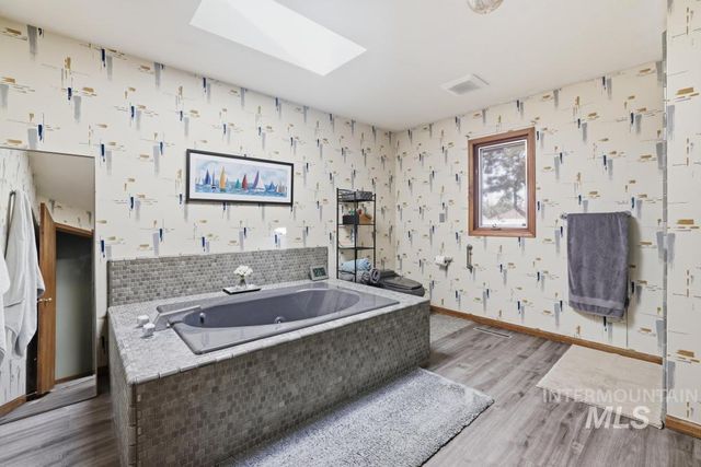 556 Ballingrude Dr, Twin Falls, ID 83301