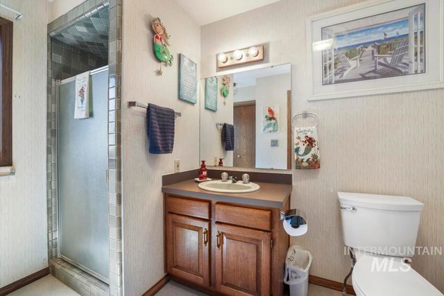 556 Ballingrude Dr, Twin Falls, ID 83301