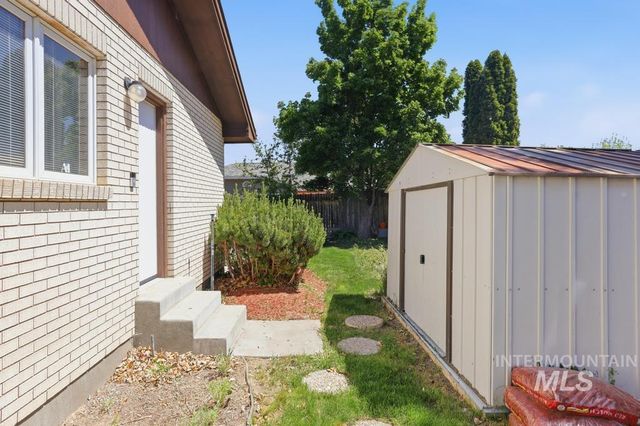 556 Ballingrude Dr, Twin Falls, ID 83301