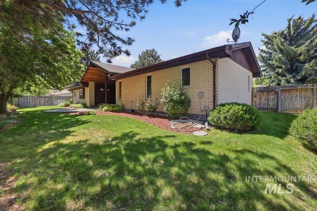 556 Ballingrude Dr, Twin Falls, ID 83301