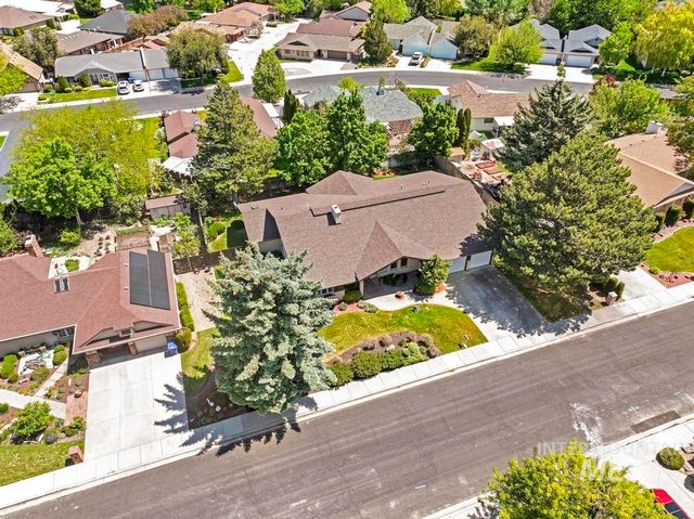 556 Ballingrude Dr, Twin Falls, ID 83301