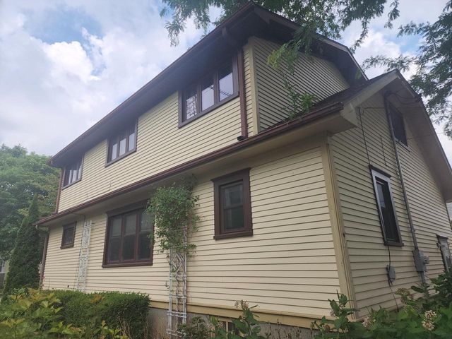 7613 29th AVENUE, Kenosha, WI 53143