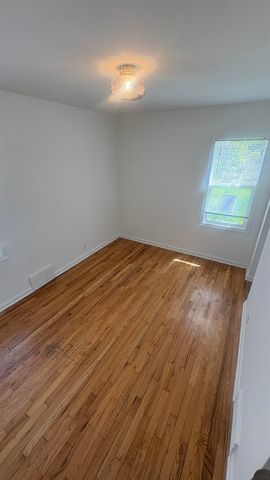17690 Hoover Street, Detroit, MI 48205