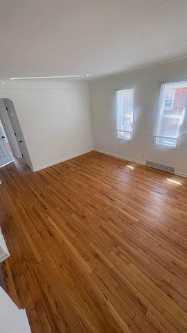 17690 Hoover Street, Detroit, MI 48205