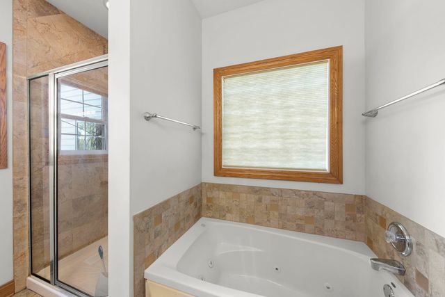 1537 Queen Ann Lane, Gurnee, IL 60031