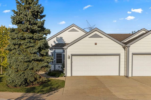 1537 Queen Ann Lane, Gurnee, IL 60031