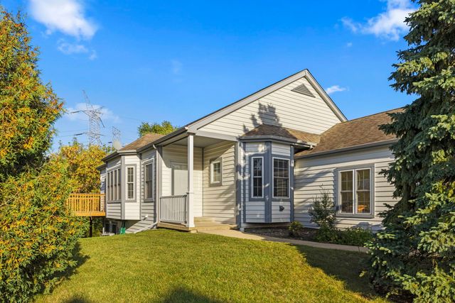 1537 Queen Ann Lane, Gurnee, IL 60031