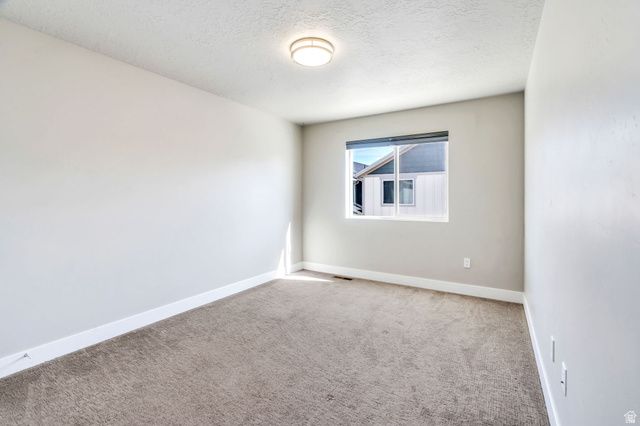 8703 N RIVIERA ALY, Eagle Mountain, UT 84005