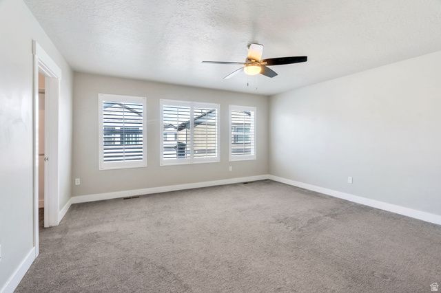 8703 N RIVIERA ALY, Eagle Mountain, UT 84005