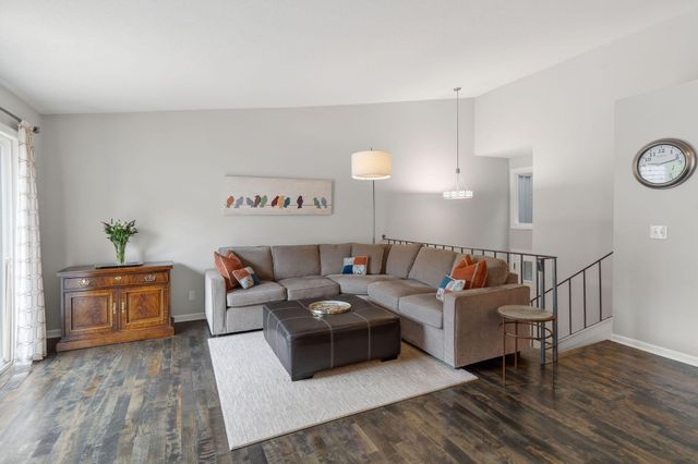 6304 Falcon Court, Edina, MN 55436