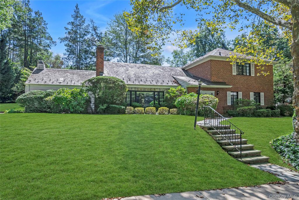 238 Clent Road, Great Neck, NY 11021 — exterior
