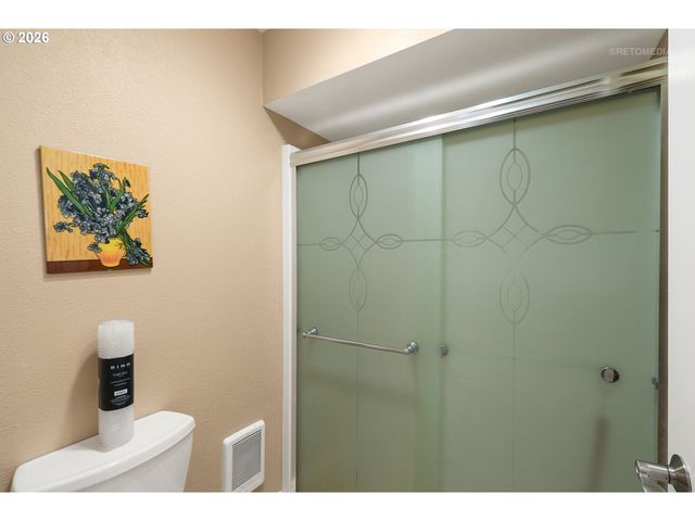 12671 Sw PRINCE EDWARD Ct A, King City, OR 97224