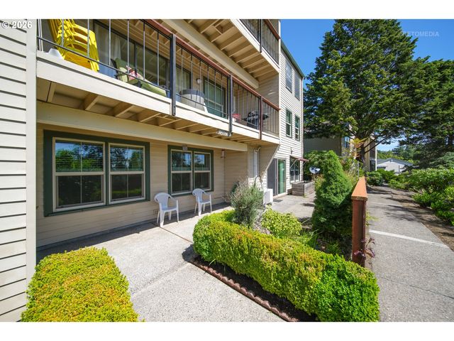 12671 Sw PRINCE EDWARD Ct A, King City, OR 97224