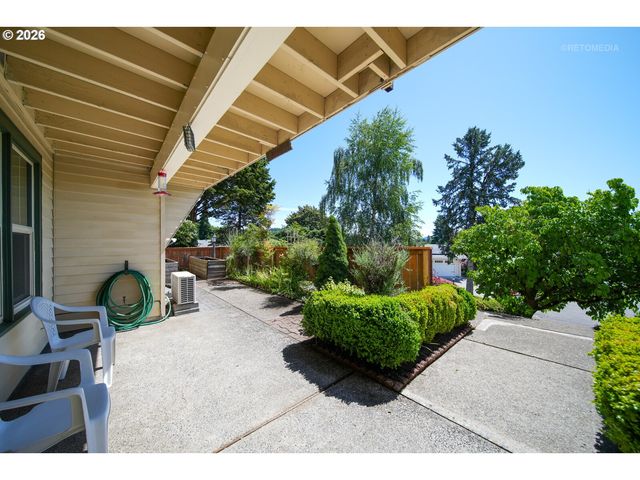 12671 Sw PRINCE EDWARD Ct A, King City, OR 97224