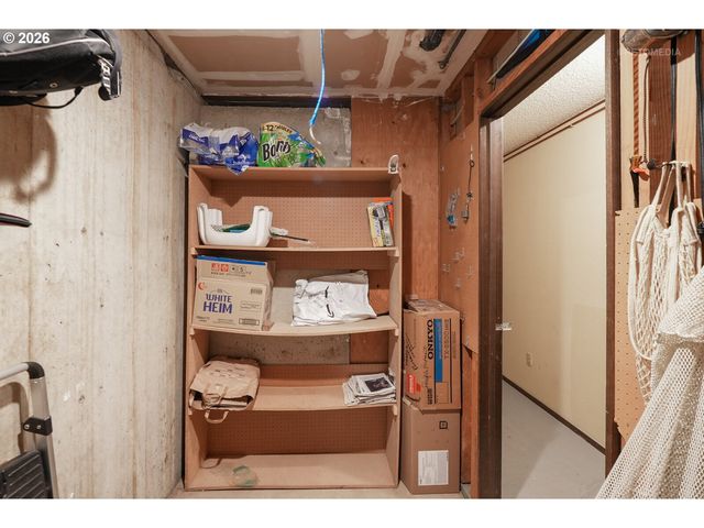 12671 Sw PRINCE EDWARD Ct A, King City, OR 97224