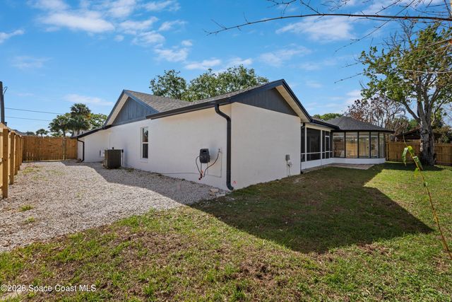 2630 Raintree Lake Circle, Merritt Island, FL 32953